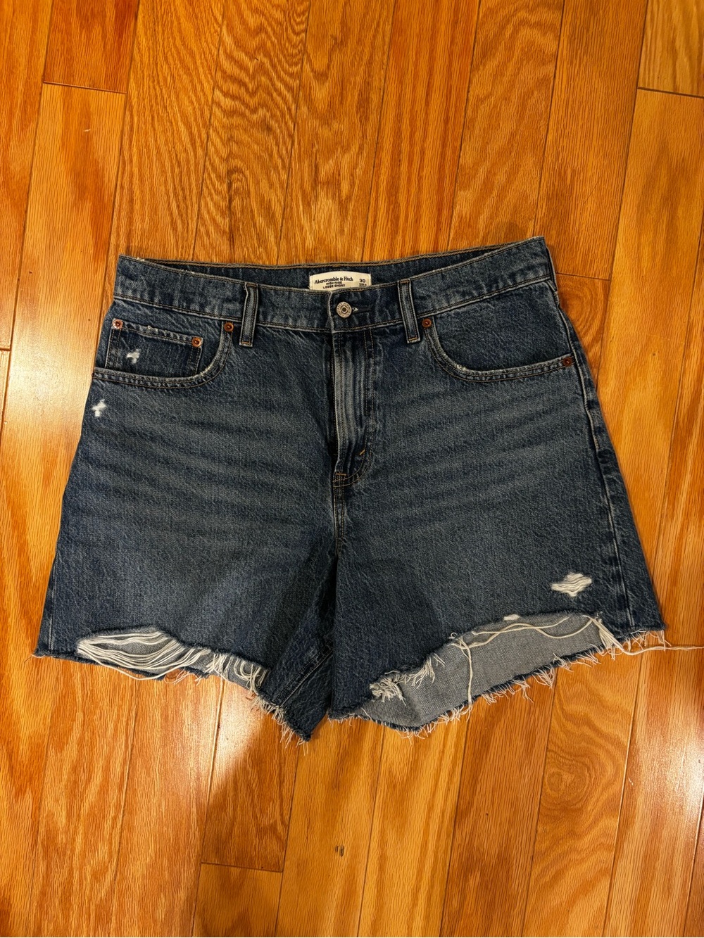 Abercrombie & Fitch High Rise Loose Short - Size 30